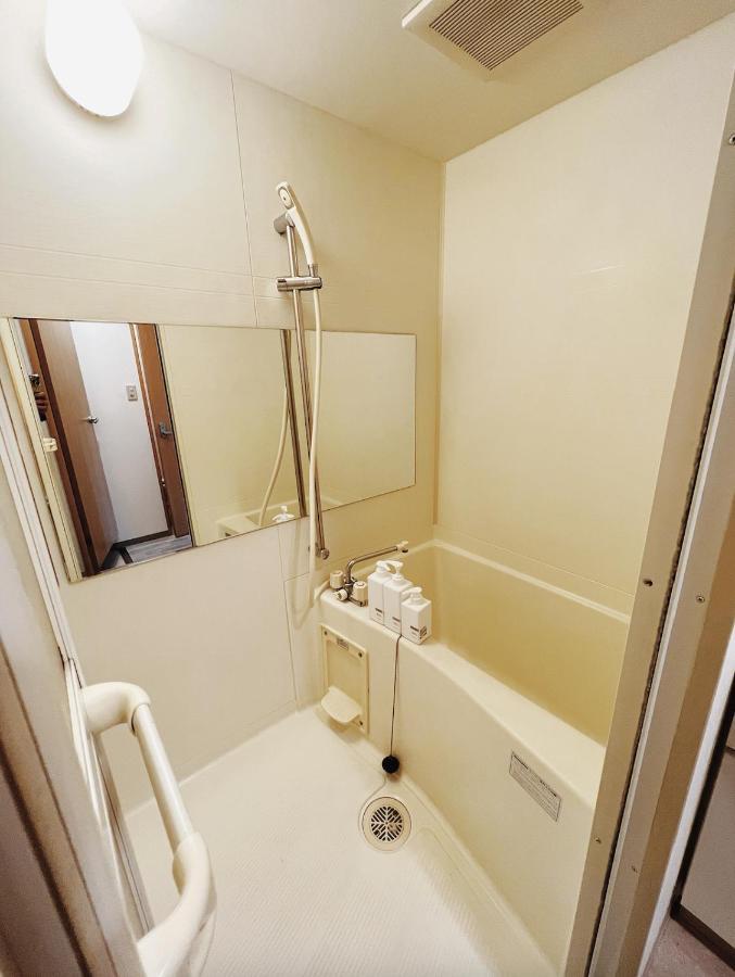 Yuri Guest House Osaka Exterior foto